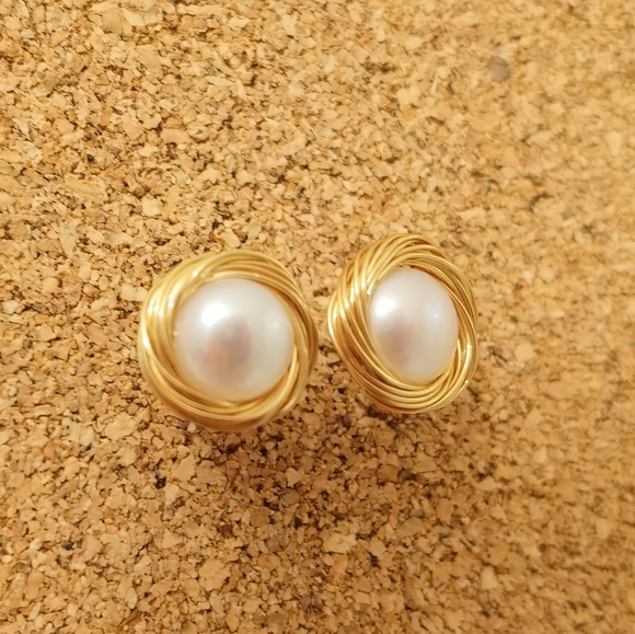 Freshwater pearl earrings. - Picture 4 of 4